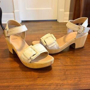 Dr. Scholl's Cream Block Heel Sandals